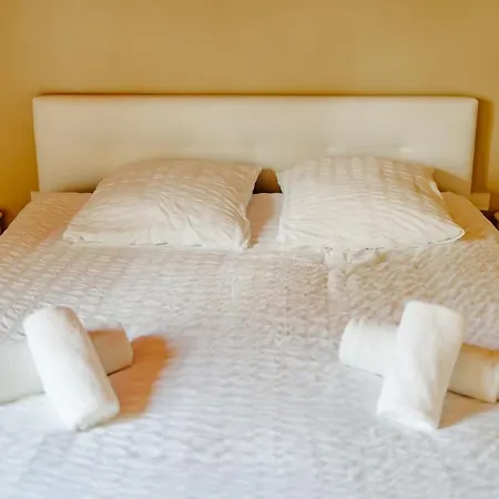 La Cour Aux Puits Casa de Férias Honfleur