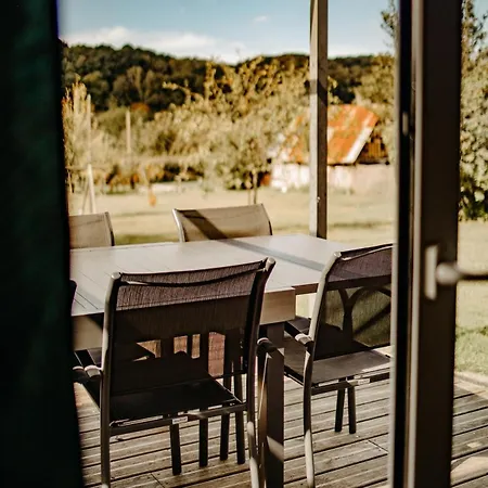 La Cour Aux Puits Casa de Férias